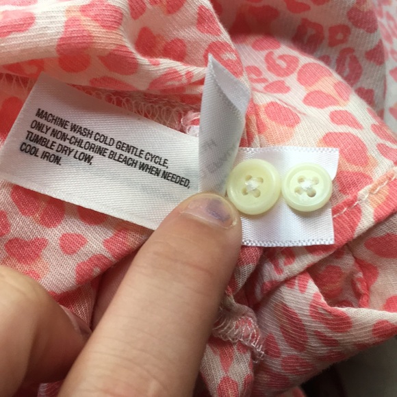 Women’s Gap Button Down Leopard - Size Small - Picture 5 of 6